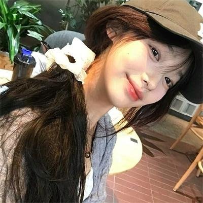 红色